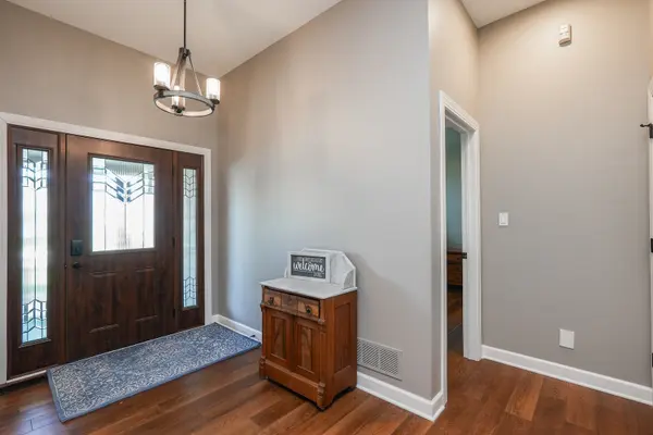564 Barry Turn, Manteno, IL 60950