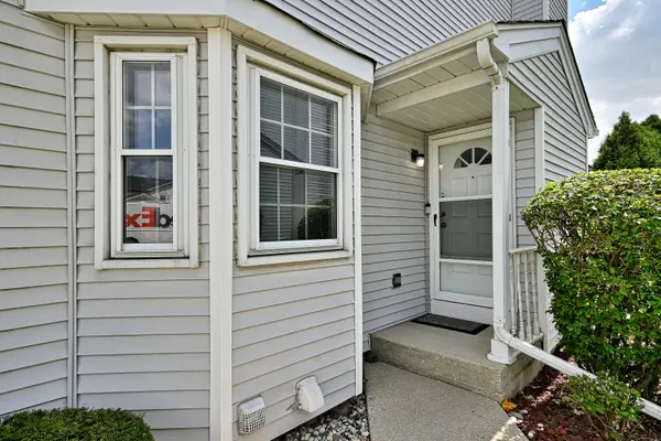 230 N Walnut ST #D, Bensenville, IL 60106