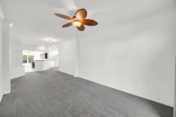 2290 Scott LN #2290, Aurora, IL 60502