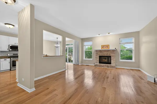 3013 Tangley Oaks TRL, Lisle, IL 60532