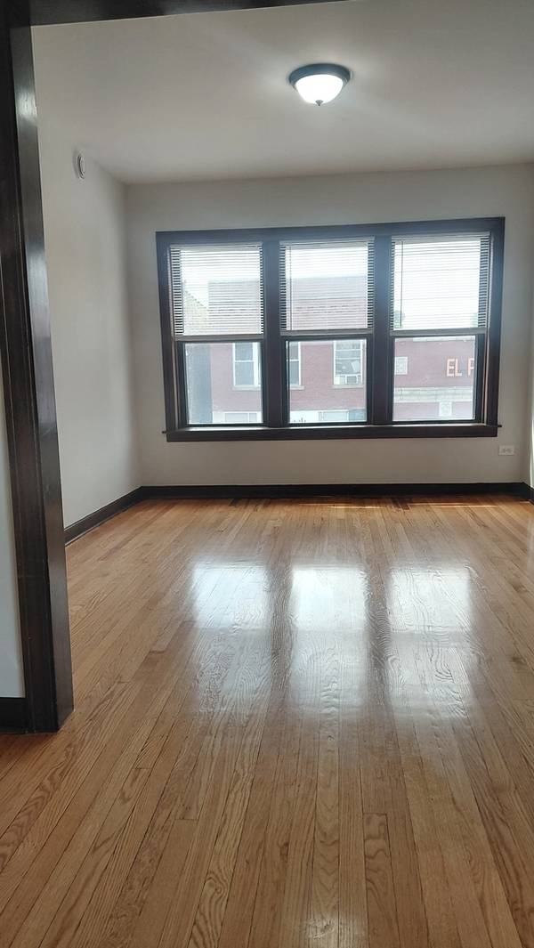 4810 W Armitage AVE #2F, Chicago, IL 60639