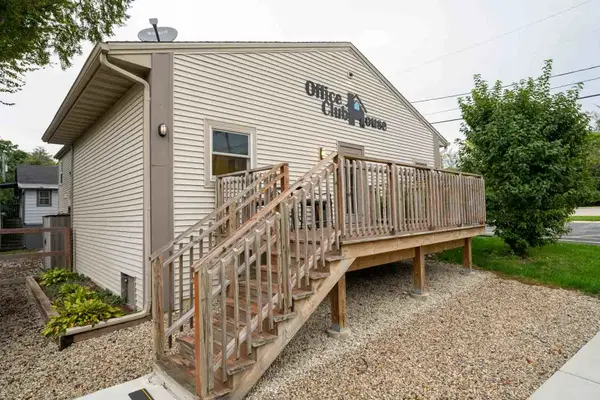 914 & 918 N Lake ST, Mundelein, IL 60060