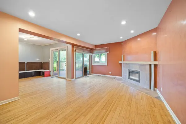 1044 Cumberland CT, Vernon Hills, IL 60061