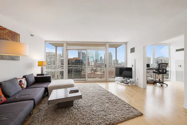 757 N Orleans ST #1704, Chicago, IL 60654