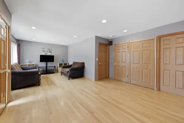 4850 Michigan AVE, Schiller Park, IL 60176