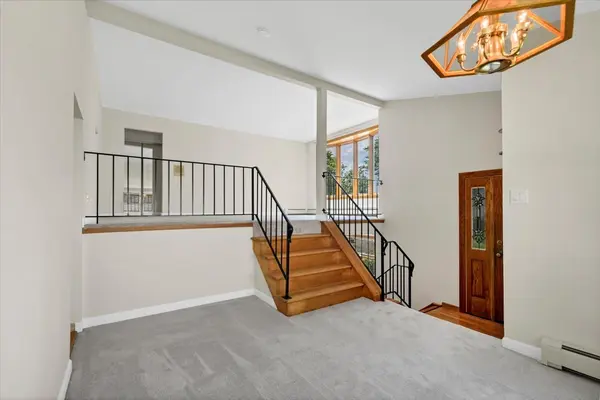 2308 Birch LN, Rolling Meadows, IL 60008