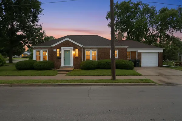 4400 Madison AVE, Brookfield, IL 60513