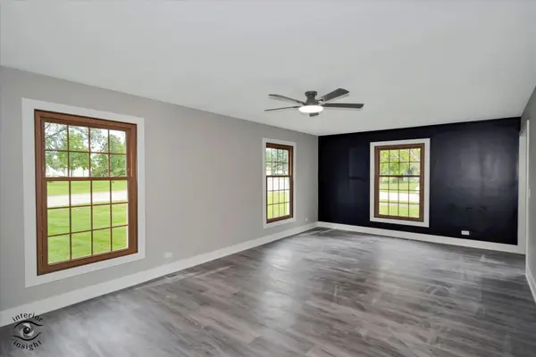 1307 Dairy LN, Crete, IL 60417