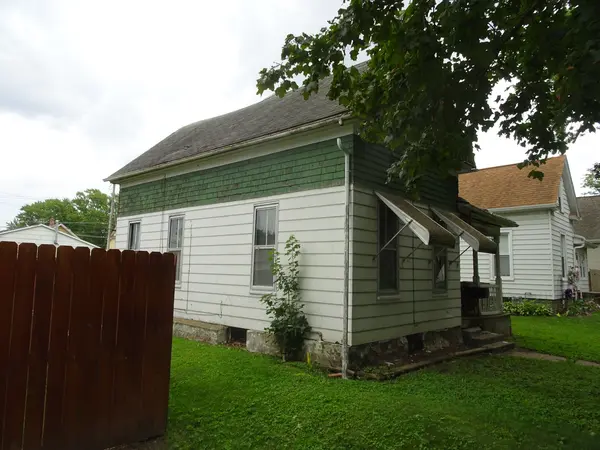 413 S Dittmer ST, Davenport, IA 52802