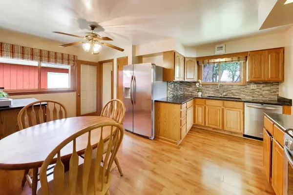 41588 N Illinois ST, Zion, IL 60099