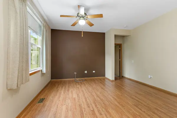 11507 Stonewater XING, Huntley, IL 60142