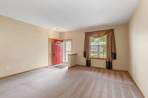 11507 Stonewater XING, Huntley, IL 60142