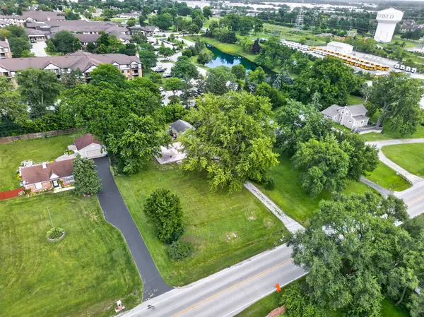 2N075 Pleasant Hill RD, Carol Stream, IL 60188