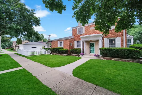 1858 Newcastle AVE, Westchester, IL 60154