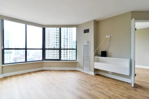 405 N WABASH AVE #2704, Chicago, IL 60611