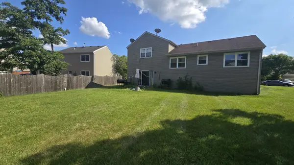 122 Canton LN, Streamwood, IL 60107