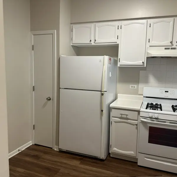 545 Woodcrest DR #545, Mundelein, IL 60060