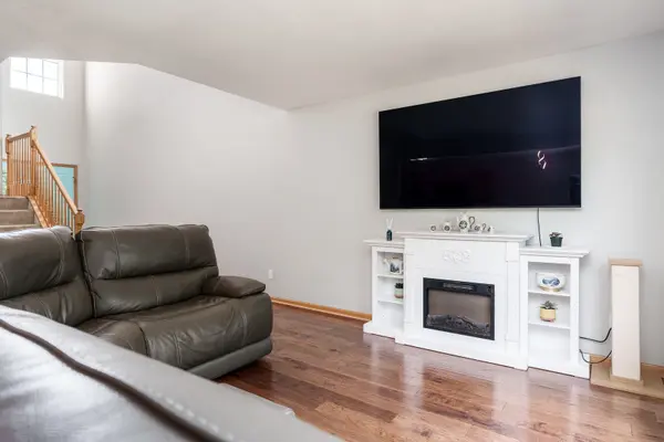 9006 Leicester WAY, Roscoe, IL 61073