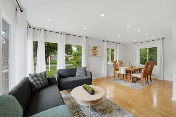 5 S Waterman AVE, Arlington Heights, IL 60004