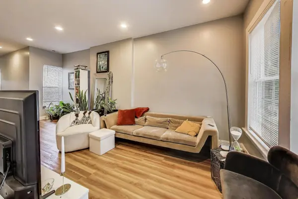 3623 S EMERALD AVE, Chicago, IL 60609