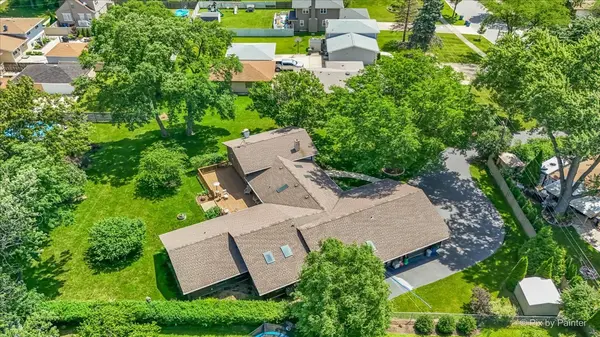 152 Jacquelyn DR, Bensenville, IL 60106