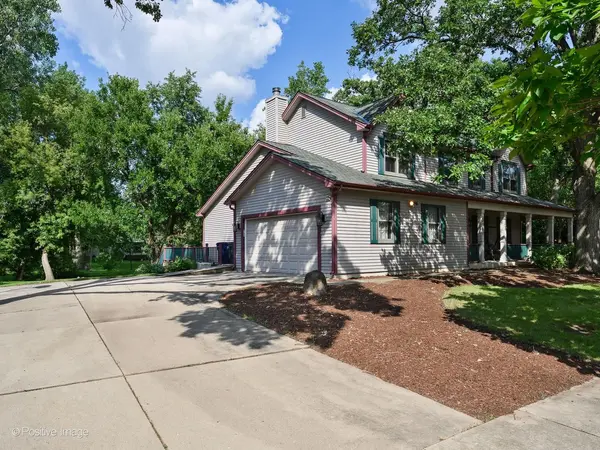 2080 Clearwater WAY, Elgin, IL 60123