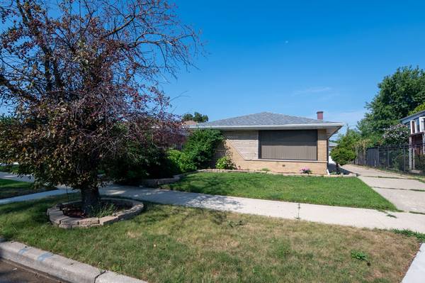 9334 S Cregier AVE, Chicago, IL 60617