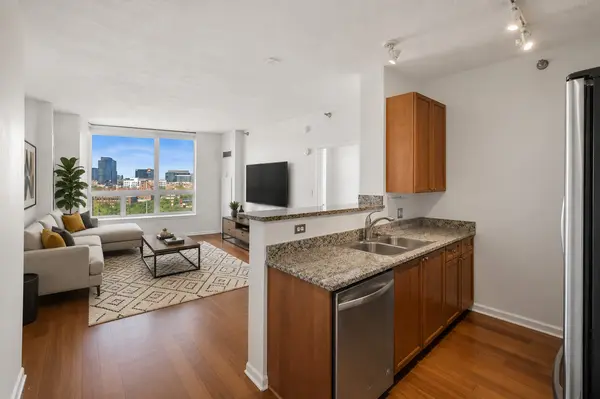600 N Kingsbury ST #1001, Chicago, IL 60610