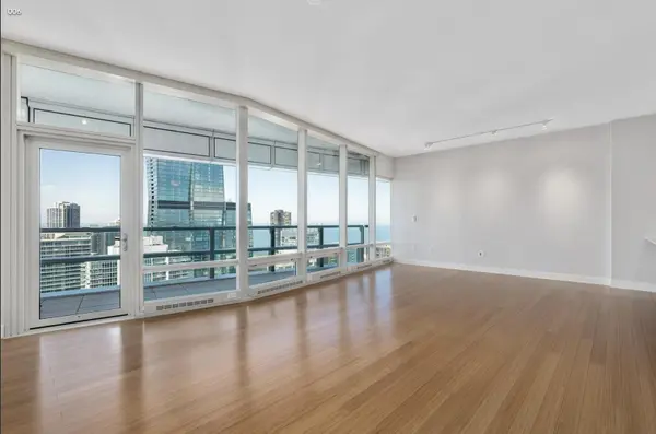 340 E Randolph ST #4802, Chicago, IL 60601