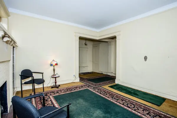 6646 S Minerva AVE, Chicago, IL 60637