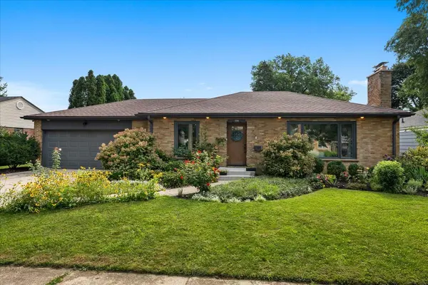 1316 S 4th ST, St. Charles, IL 60174