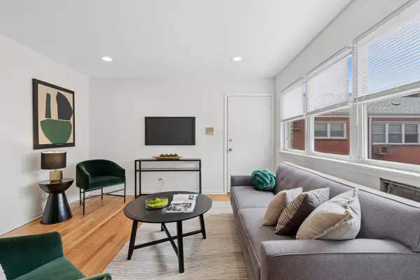 6969 N Ashland BLVD #304, Chicago, IL 60626