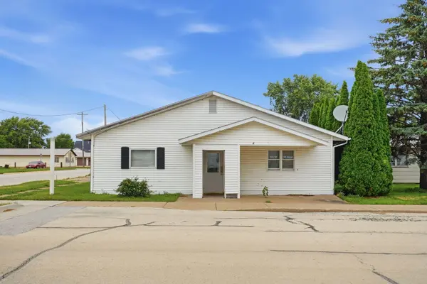 305 N 1st ST, Alpha, IL 61413