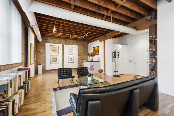 515 N Noble ST #106, Chicago, IL 60642