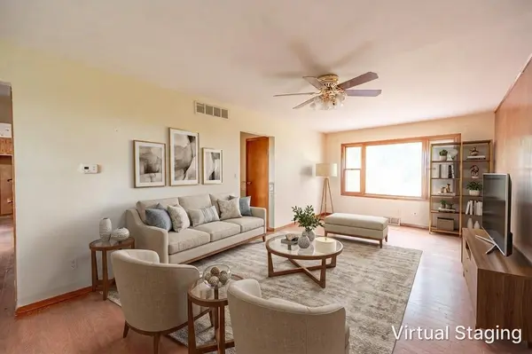 6203 Miller RD, Wonder Lake, IL 60097