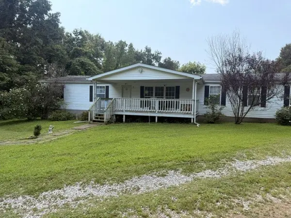 11377 Husband RD, Marion, IL 62959
