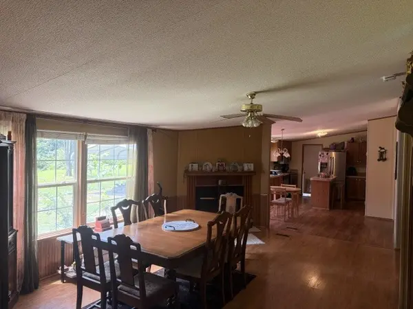11377 Husband RD, Marion, IL 62959