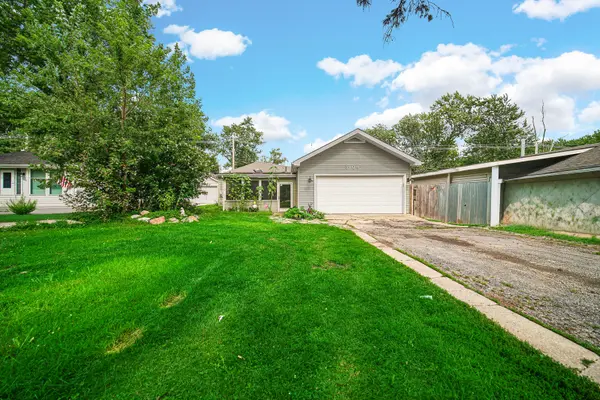 3108 S Woods AVE, Mchenry, IL 60051