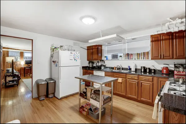 109 S Maple AVE #GARDEN, Oak Park, IL 60302