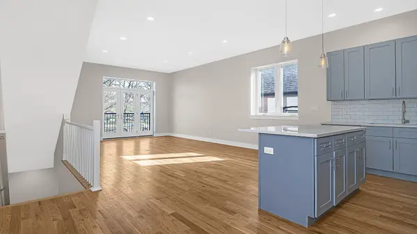 1815 W 19th ST, Chicago, IL 60608