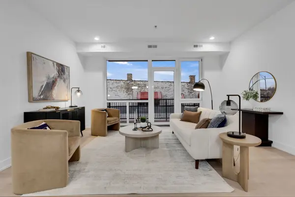 3204 N Kostner AVE #505, Chicago, IL 60641