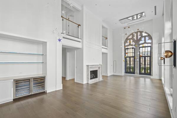 435 N Michigan AVE #2004, Chicago, IL 60611