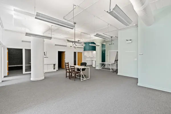 222 W Ontario ST #200, Chicago, IL 60654