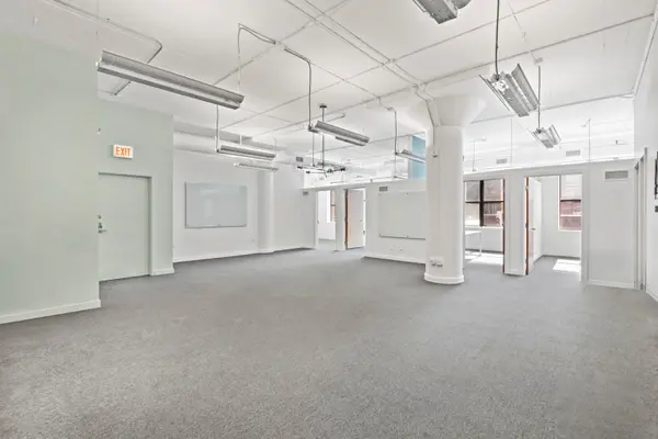 222 W Ontario ST #200, Chicago, IL 60654