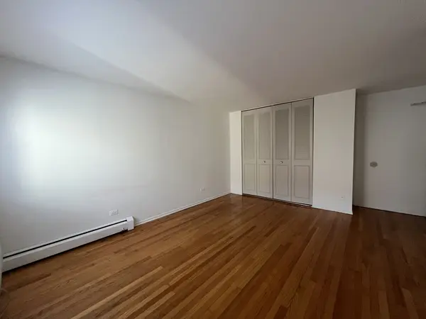 736 W Buena AVE #401, Chicago, IL 60613