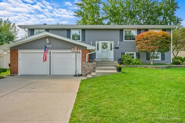 1255 Mayfield LN, Hoffman Estates, IL 60169