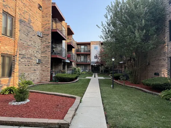 4550 W 57th ST #3E1, Chicago, IL 60629