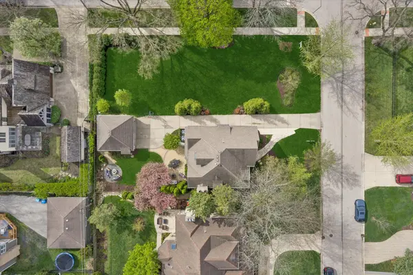 531 Ravine RD, Hinsdale, IL 60521