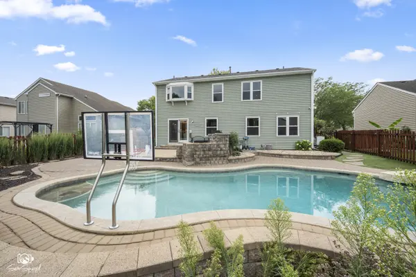4811 Bordeaux DR, Lake In The Hills, IL 60156