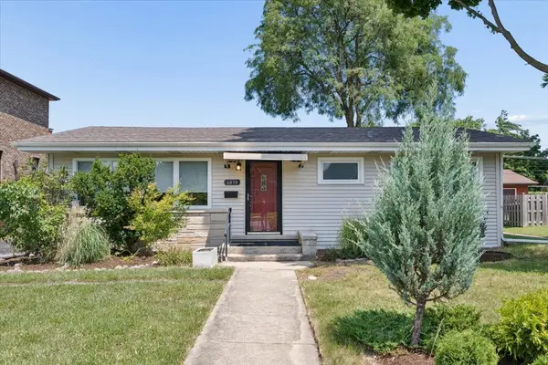 6838 Beckwith RD, Morton Grove, IL 60053